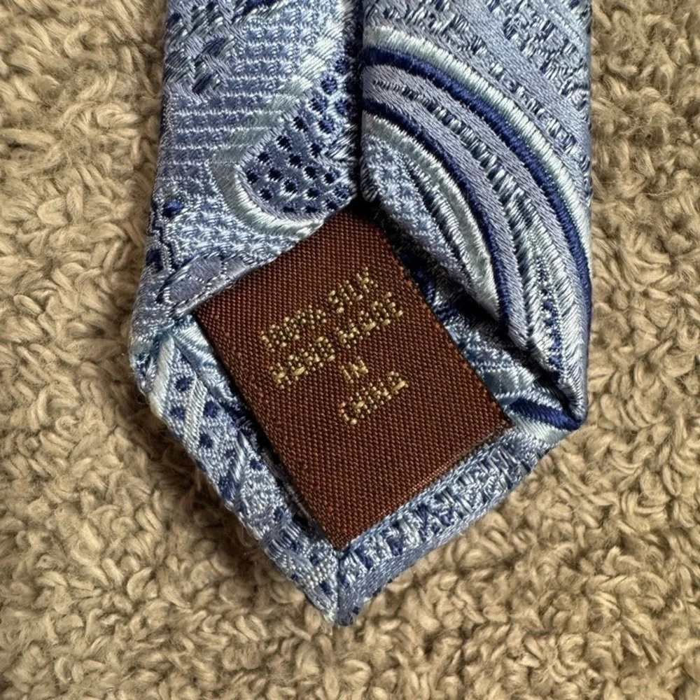 Tasso Elba Mens Blue Paisley Silk Necktie Handmade Formal Business Tie